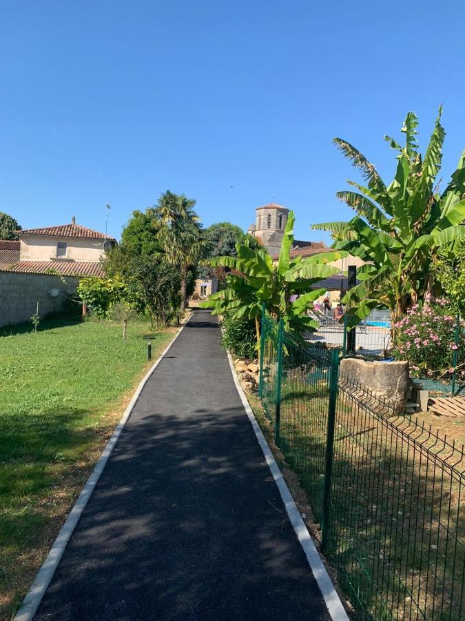 Jardin D'Arcy - Chambres D'Hotes Avec Piscine Et Spa Bois Bagian luar foto