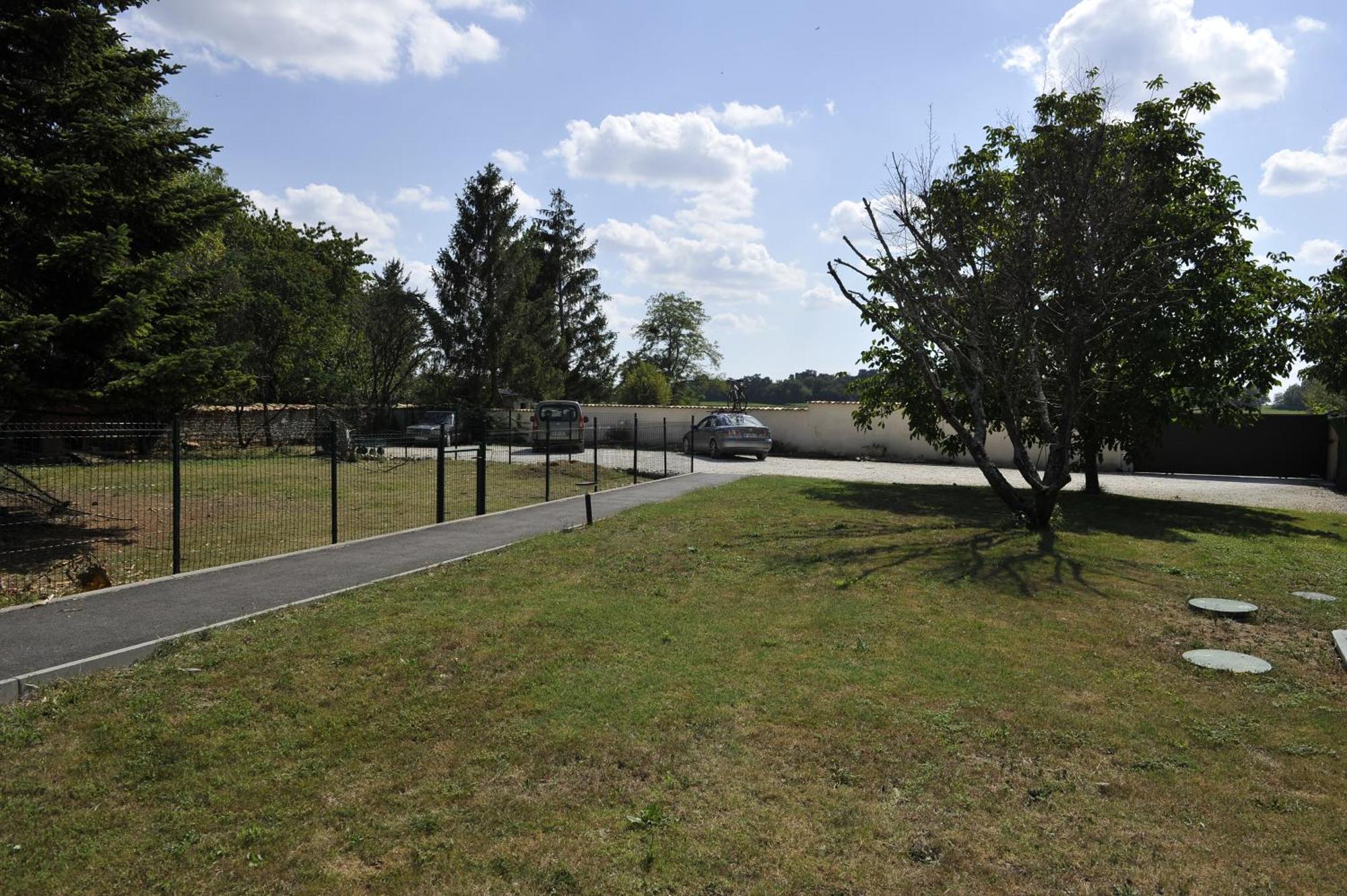 Jardin D'Arcy - Chambres D'Hotes Avec Piscine Et Spa Bois Bagian luar foto