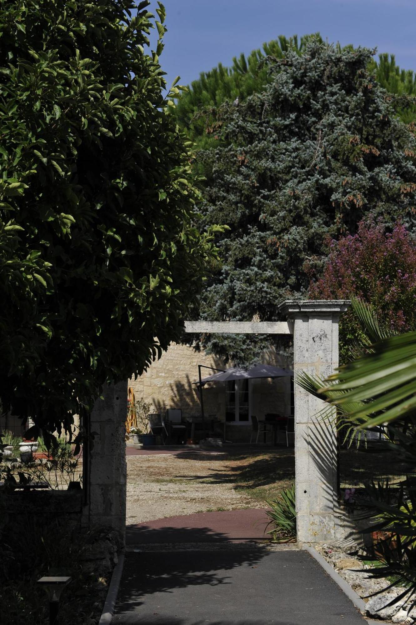 Jardin D'Arcy - Chambres D'Hotes Avec Piscine Et Spa Bois Bagian luar foto